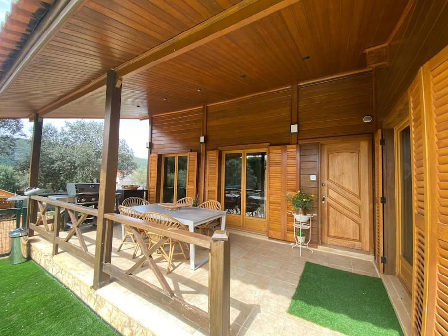 הוילה Minde Wooden House מראה חיצוני תמונה